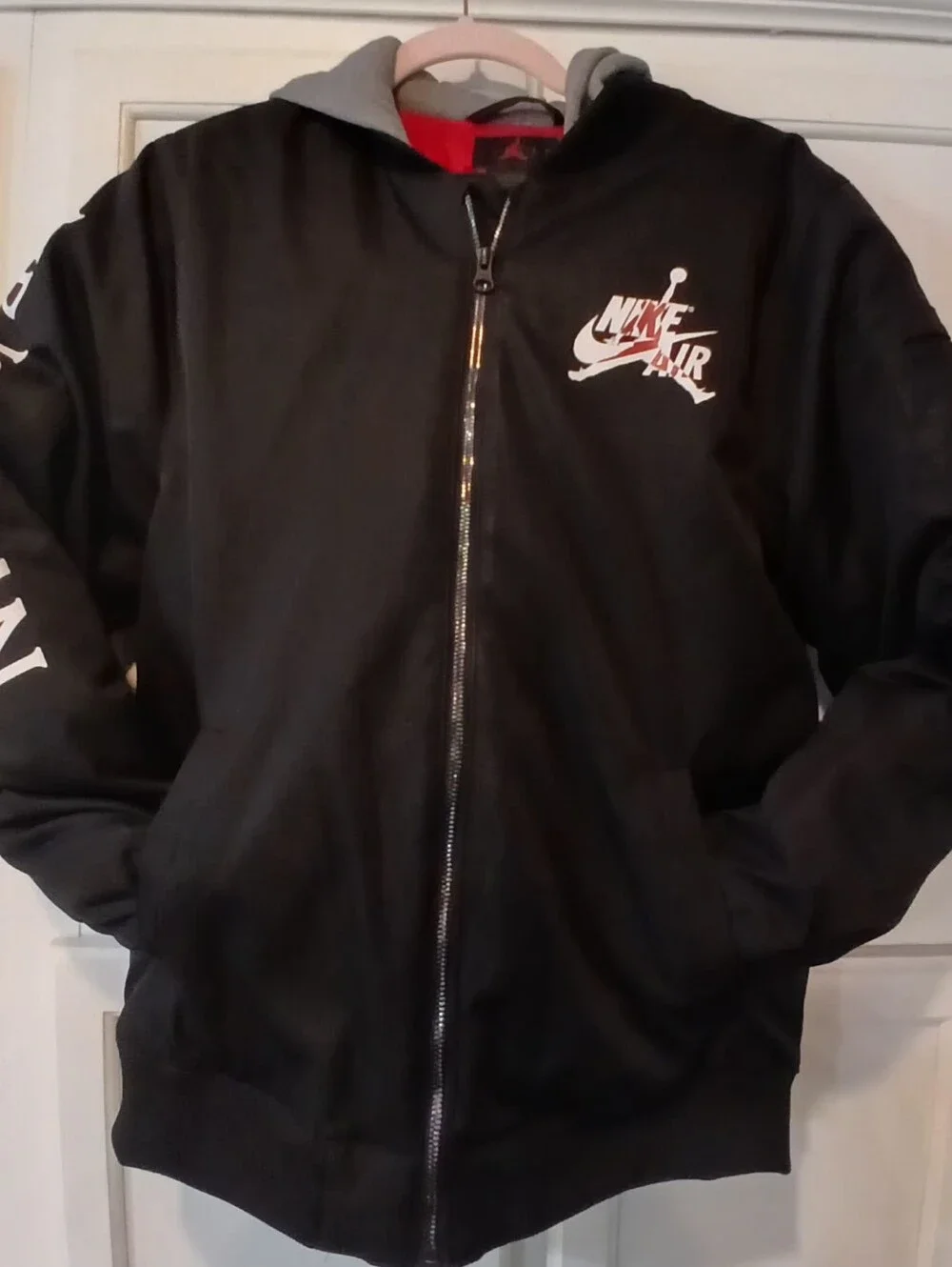 Nike Jordan Jumpman Classic Hooded bomber jacket Size XL (Teens 13-15 yo)